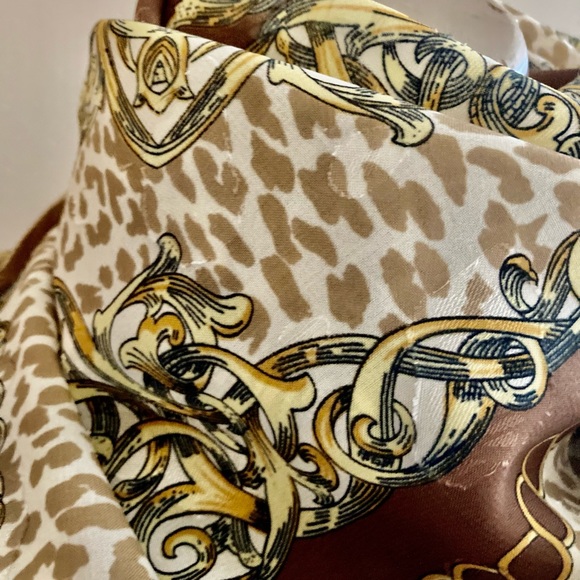 Square scarf, signed NURSAH, warm colours - Picture 7 of 9